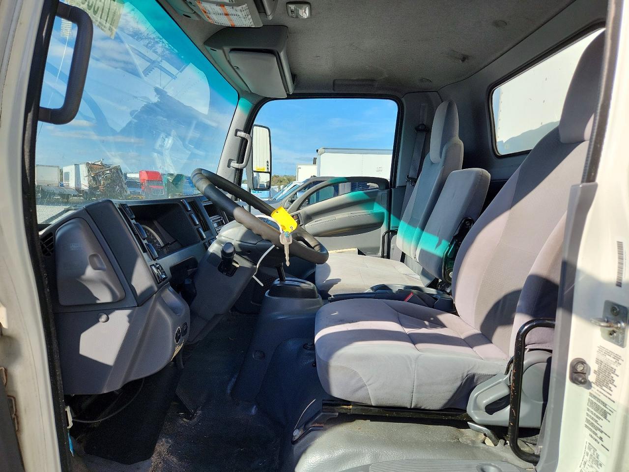 2019 Isuzu NQR BOX Truck