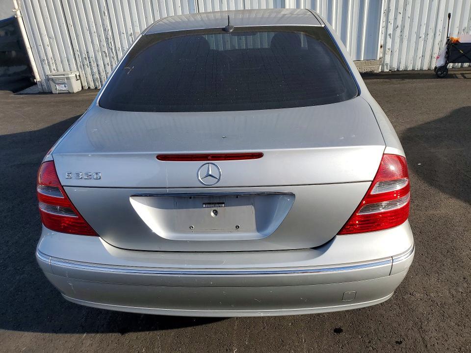 2003 Mercedes-Benz E 320