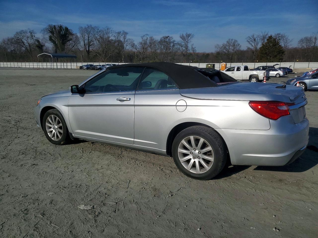 2012 Chrysler 200 Touring