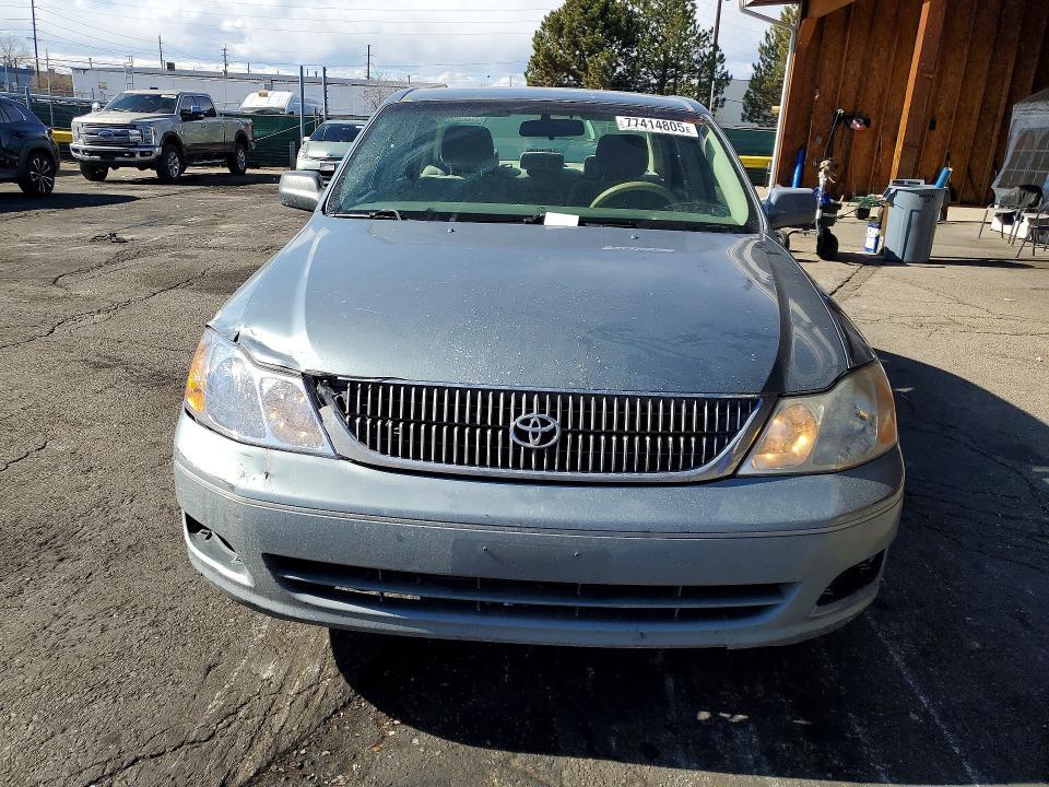2000 Toyota Avalon xl