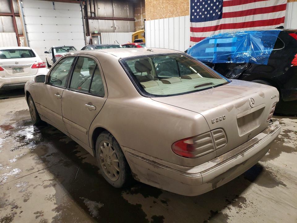 2000 Mercedes-Benz E 320 4matic
