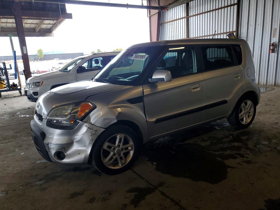2010 KIA Soul +