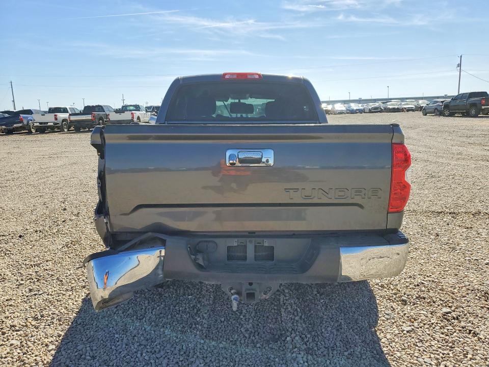 2017 Toyota Tundra SR5