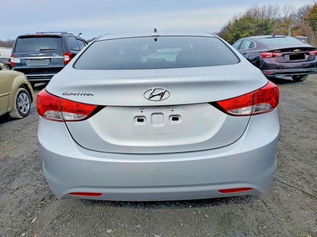 2012 Hyundai Elantra