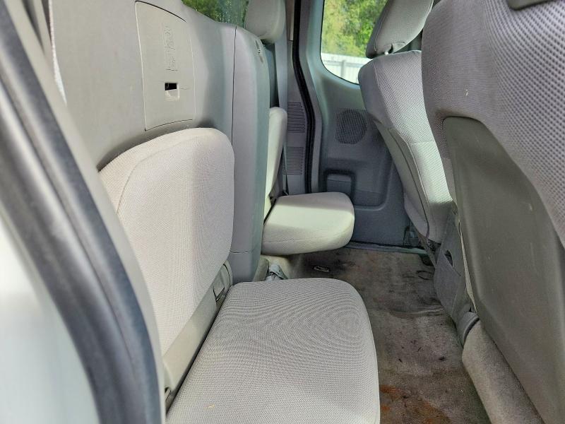 2013 Nissan Frontier S
