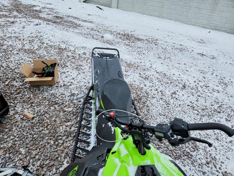 2025 Arctic Cat 858 Riot