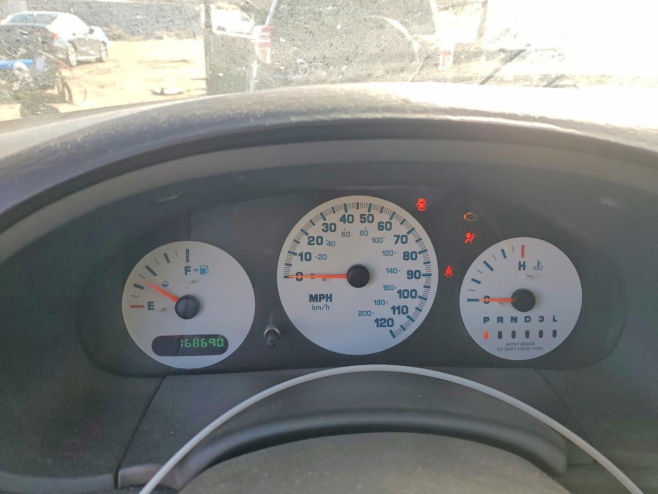 2004 Chrysler Town & Country