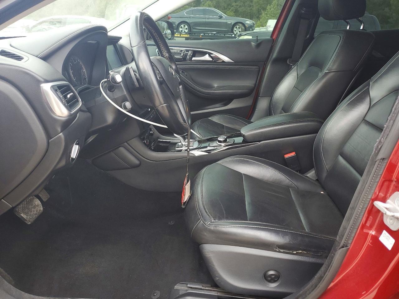 2017 Infinity Qx30 Luxury
