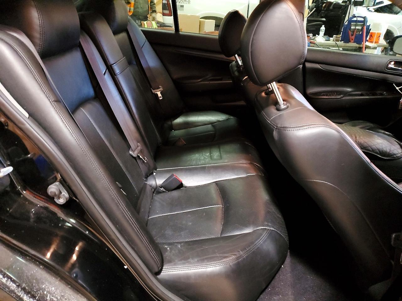 2010 Infiniti G37
