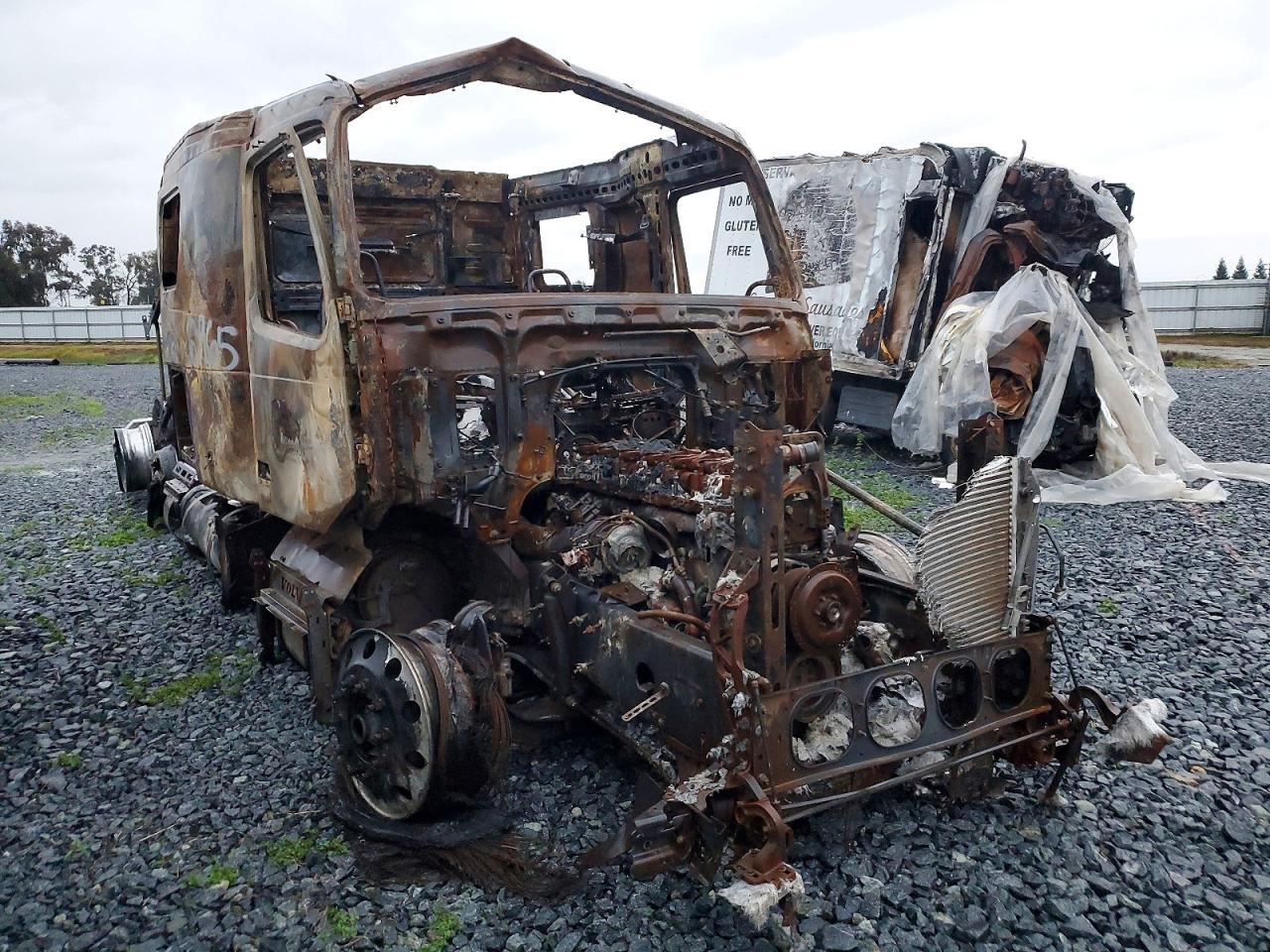 2018 Volvo VNL Semi Truck