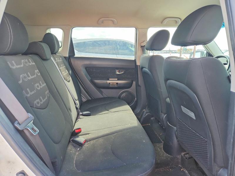 2013 KIA Soul +