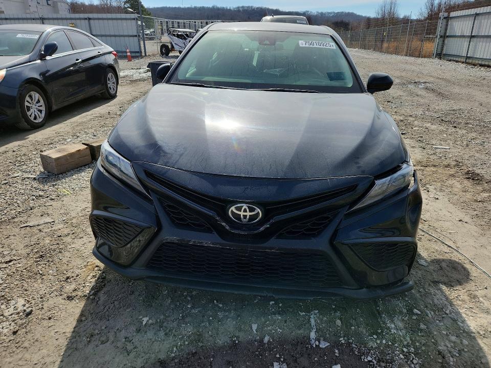 2024 Toyota Camry se Night Shade