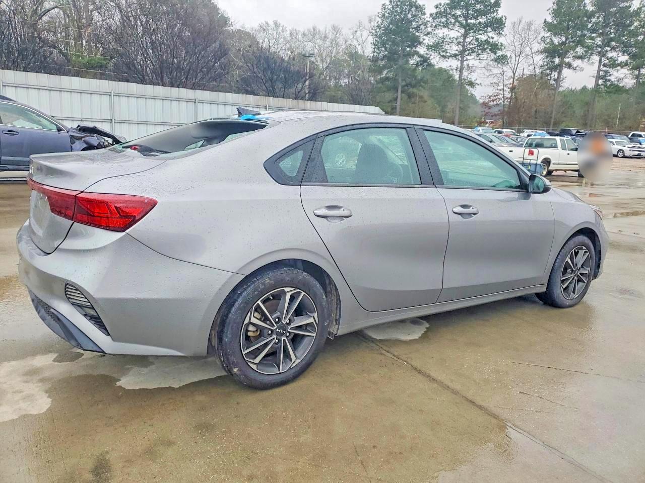 2022 KIA Forte fe