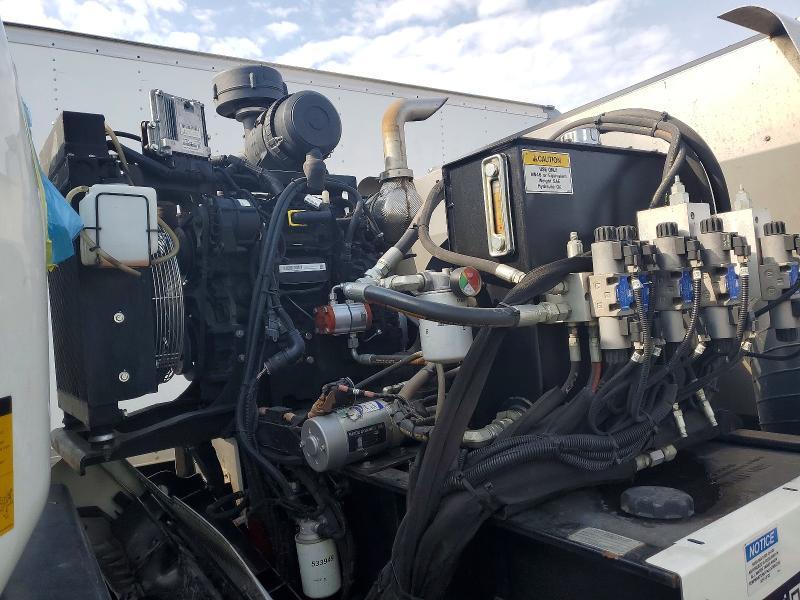 2023 Isuzu NPR HD