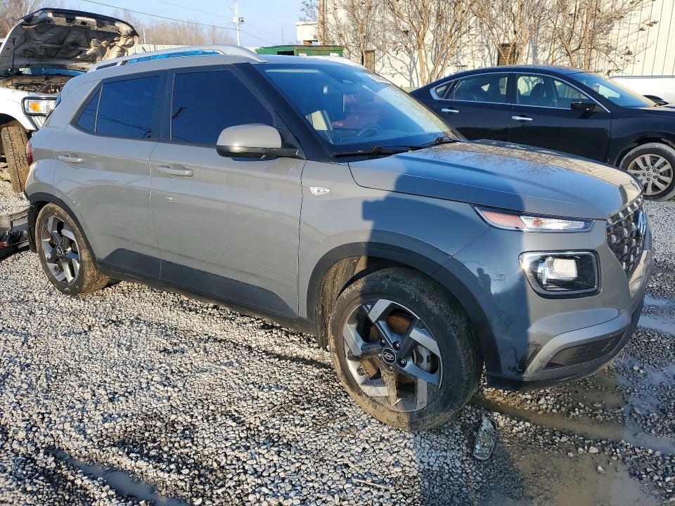 2023 Hyundai Venue sel