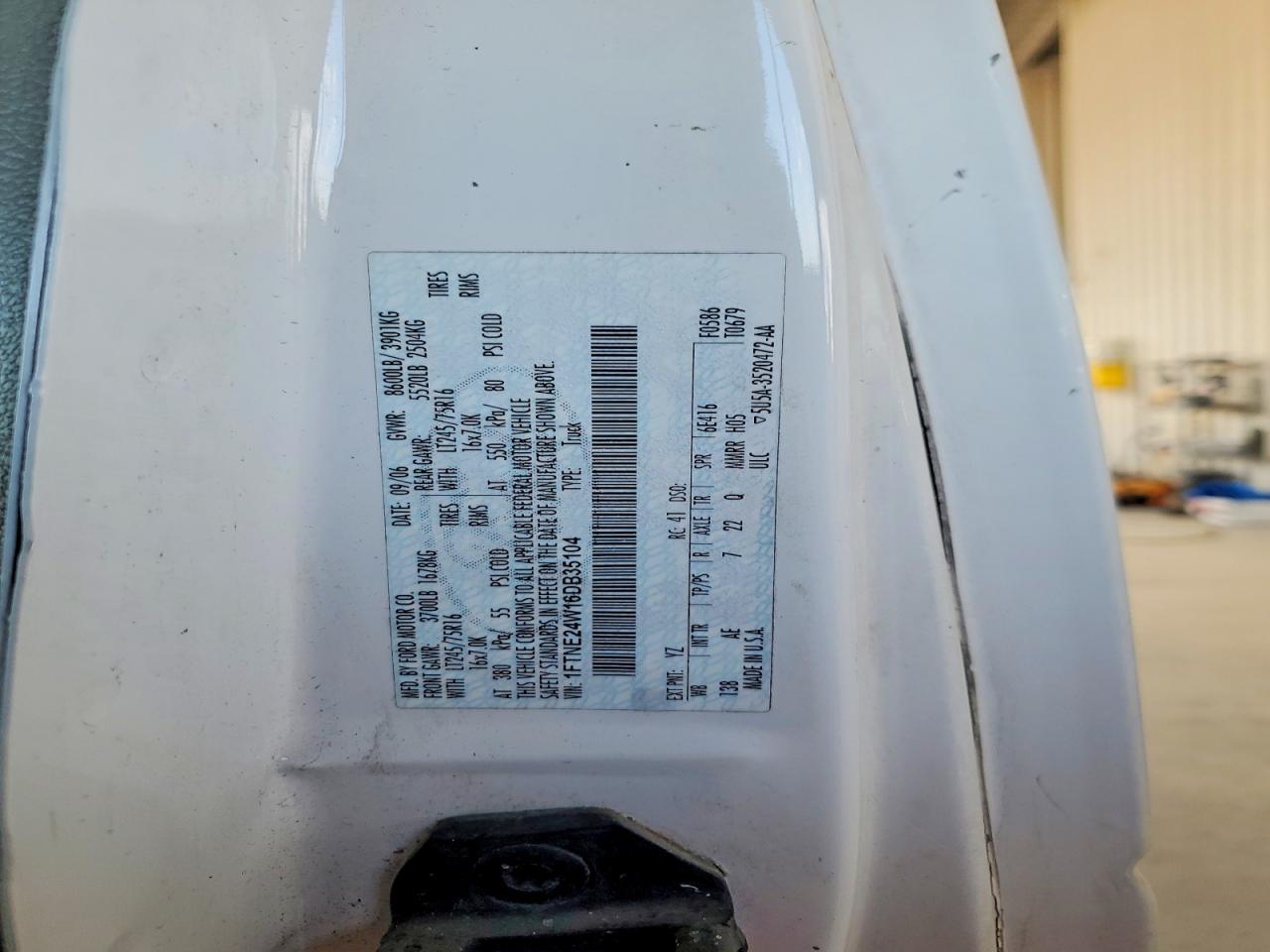 2006 Ford E250 Utility / Service Van