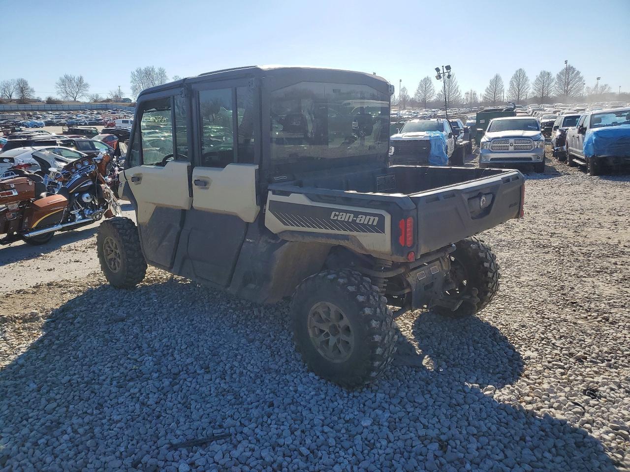 2023 Can-Am Defender Max Limited Cab HD10
