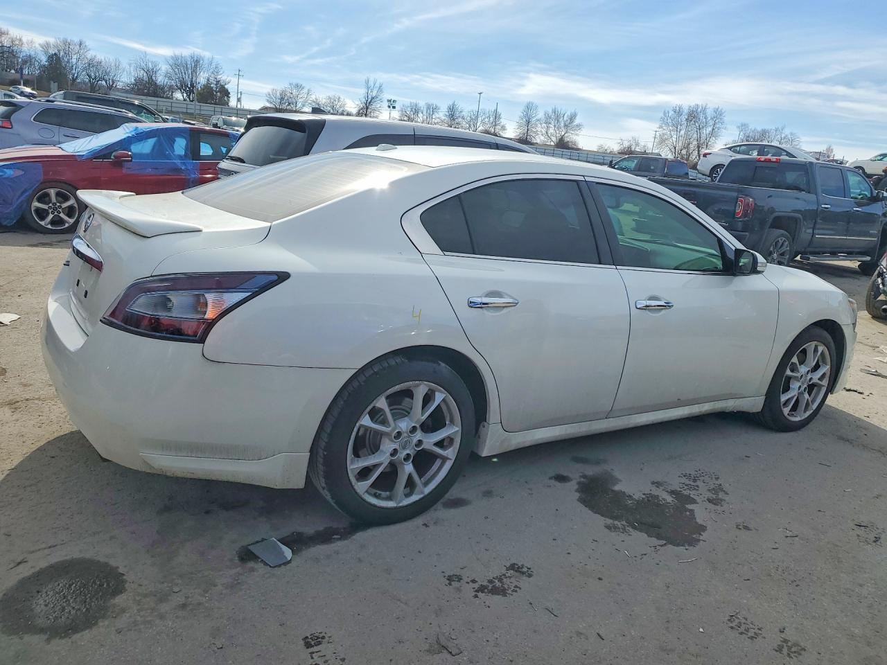 2013 Nissan Maxima s