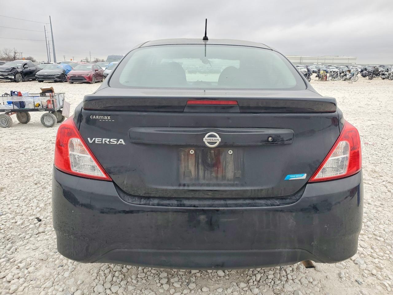 2016 Niss Versa
