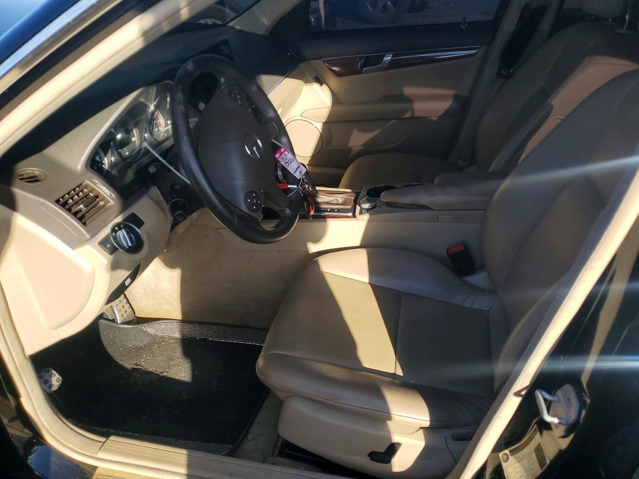 2011 Mercedes-Benz C300