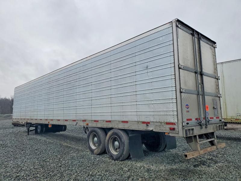 2010 Utility VS2RA Refrigerated Van Trailer