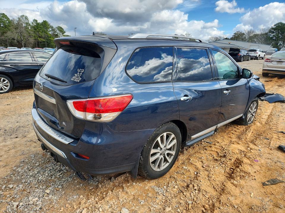 2015 Nissan Pathfinder s