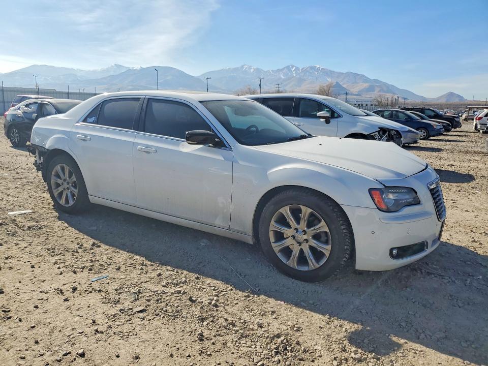 2013 Chrysler 300 s