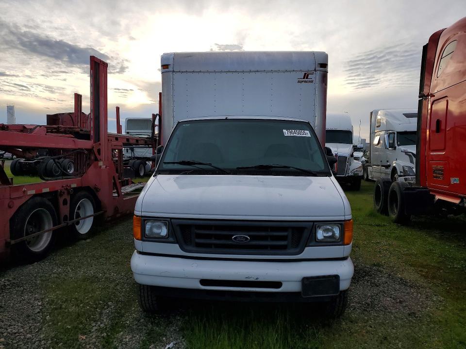 2006 Ford E450 BOX Truck