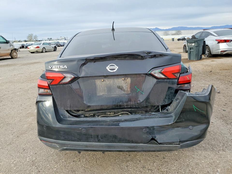 2020 Nissan Versa s
