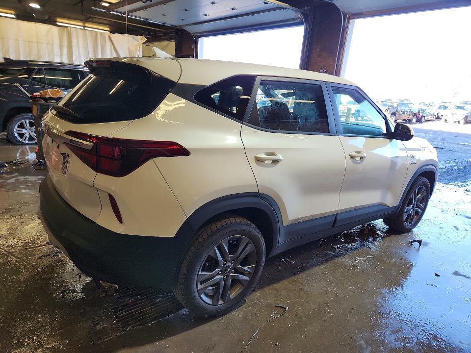 2023 KIA Seltos lx