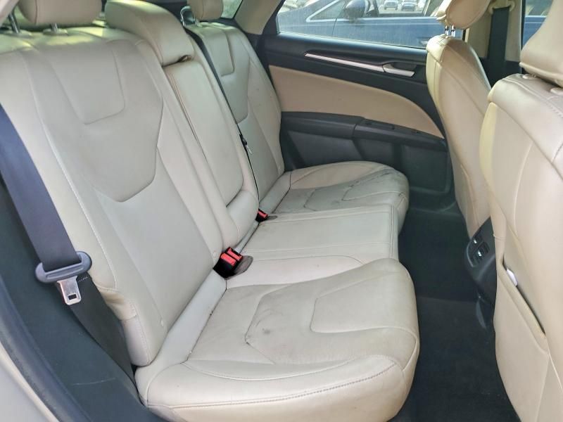 2018 Ford Fusion Titanium/platinum hev