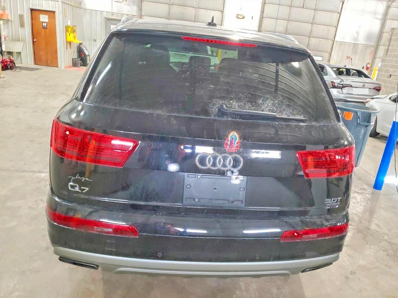 2017 Audi Q7 Premium Plus