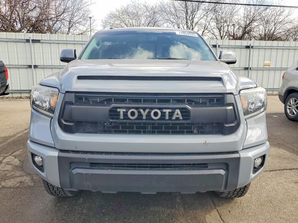 2017 Toyota Tundra Double cab sr