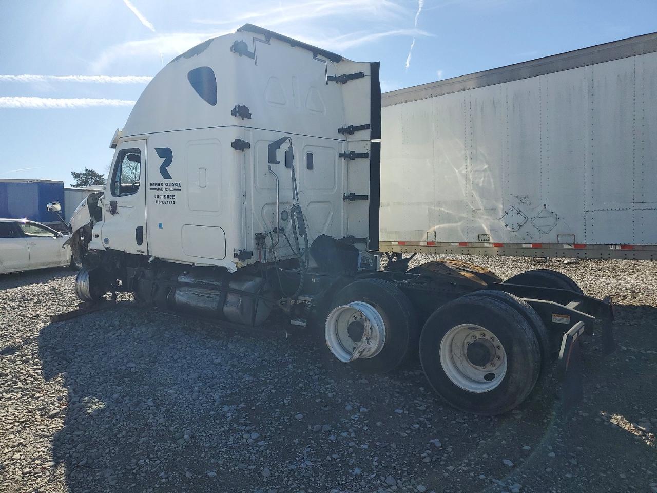2017 Freightliner Cascadia 125 Semi Truck