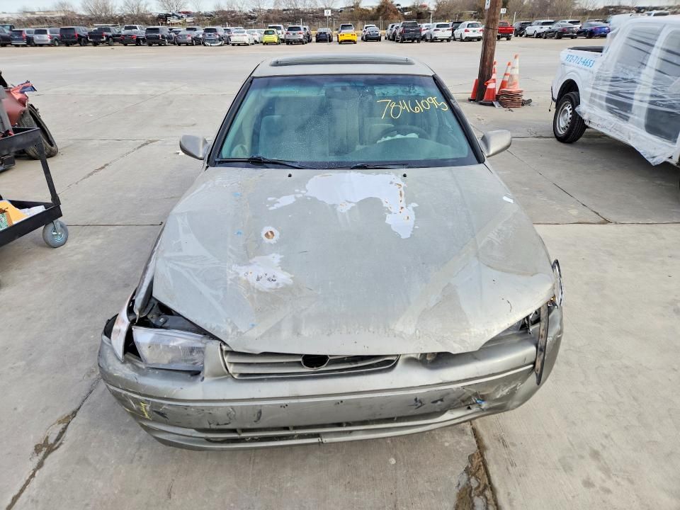 1999 Toyota Camry le