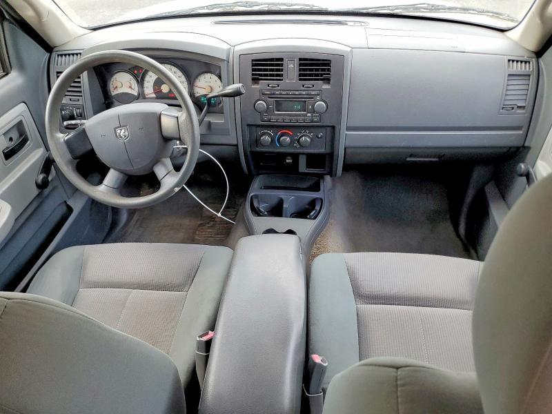 2005 Dodge Dakota Quattro