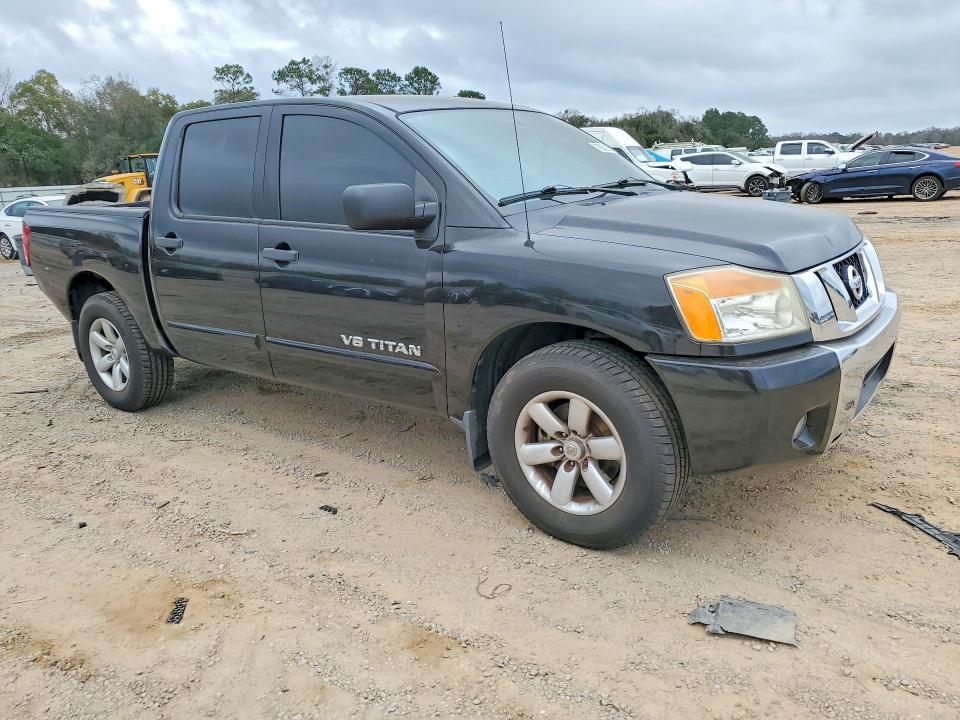 2012 Nissan Titan s