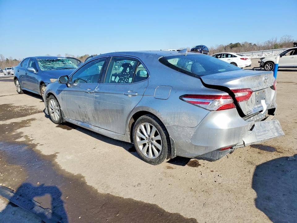 2020 Toyota Camry le