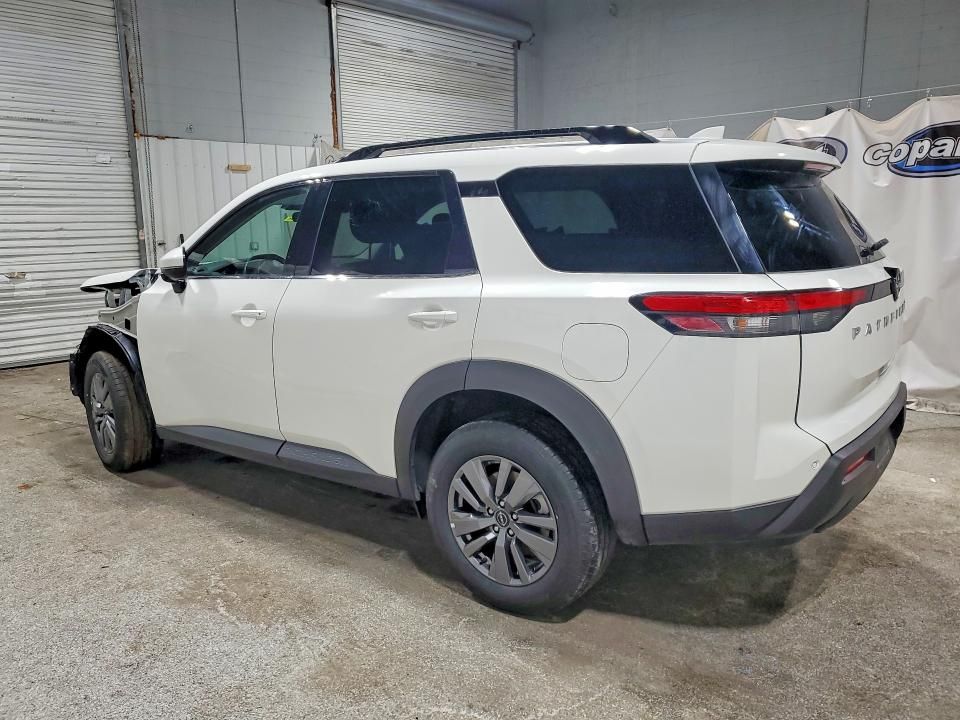 2025 Nissan Pathfinder sv