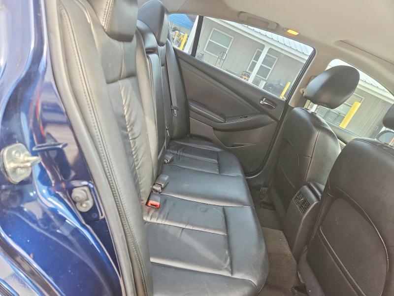 2011 Niss Altima Base