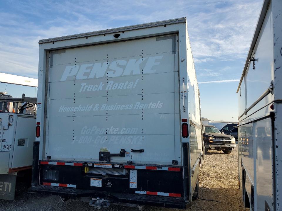 2022 GMC Savana box Truck