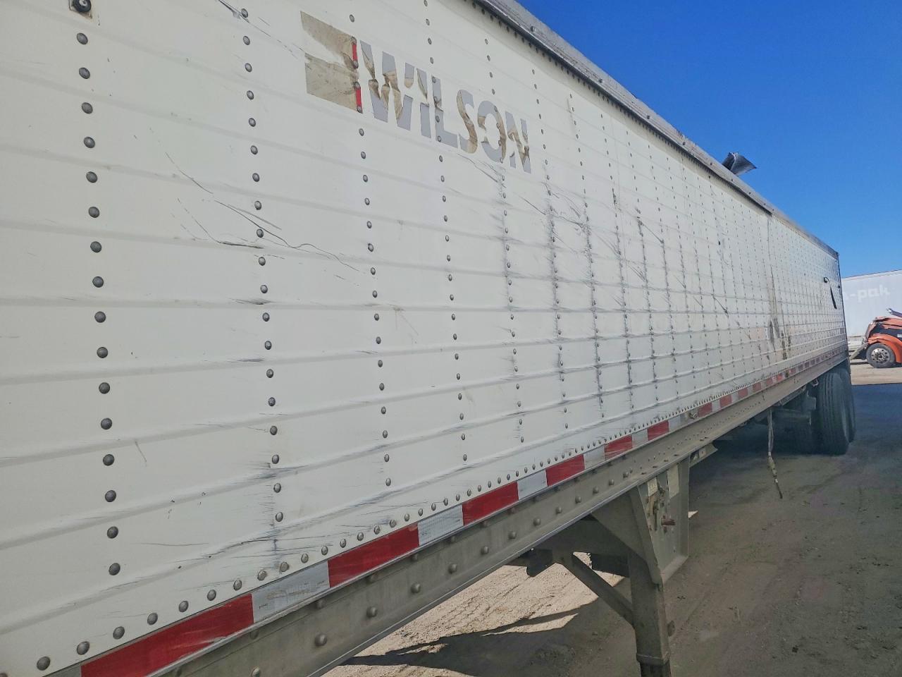 2014 Wilson DWH-500 Grain Trailer