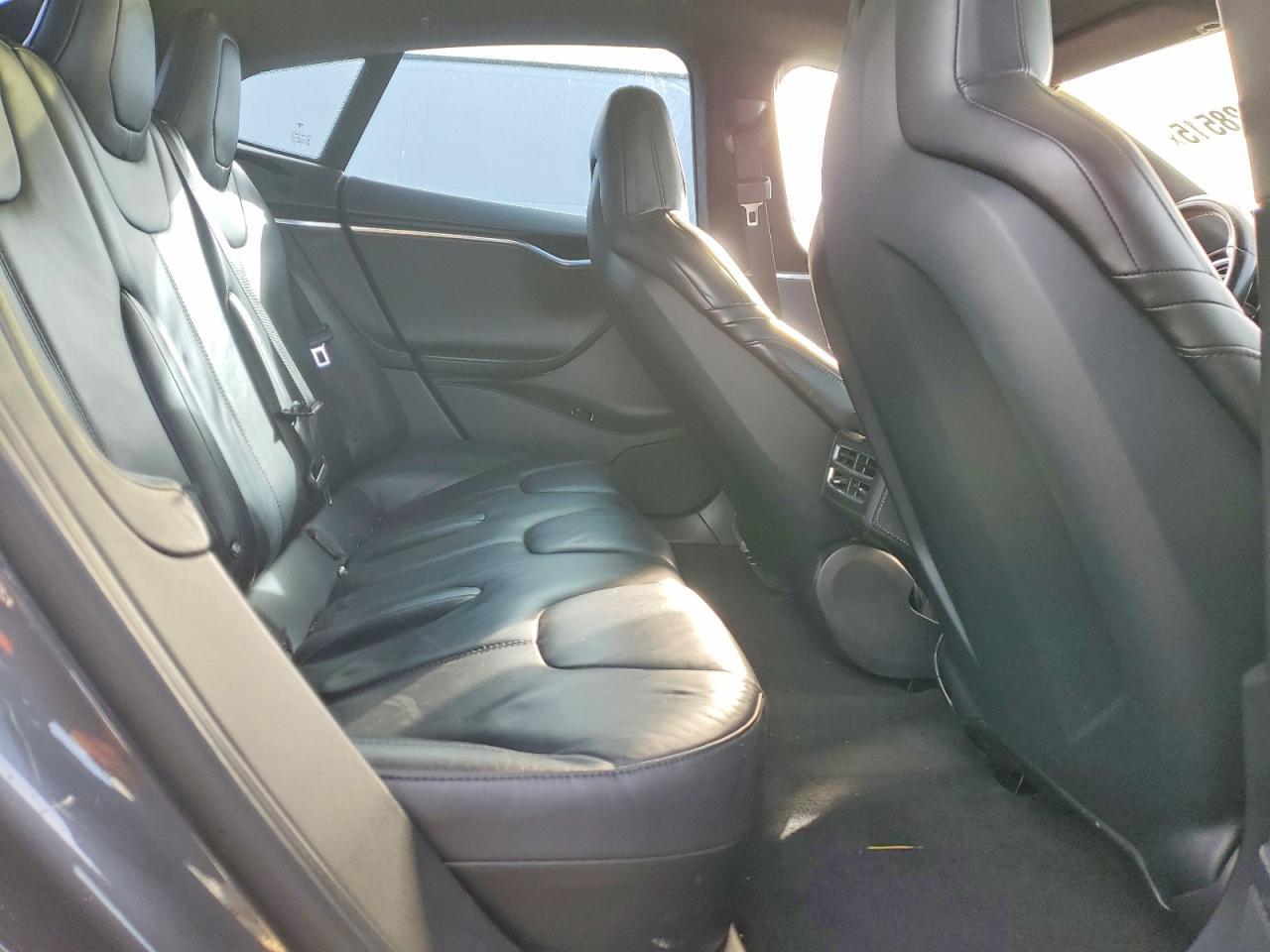 2015 Tesla Model s 85