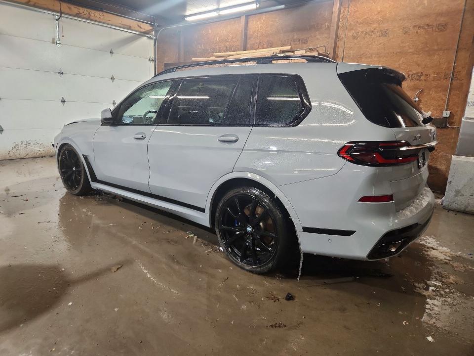 2023 BMW X7 Xdrive40i