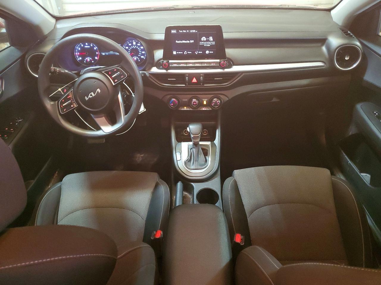 2023 KIA Forte lx