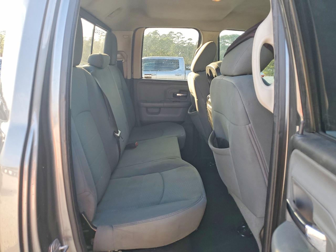 2013 Dodge Ram 1500 slt