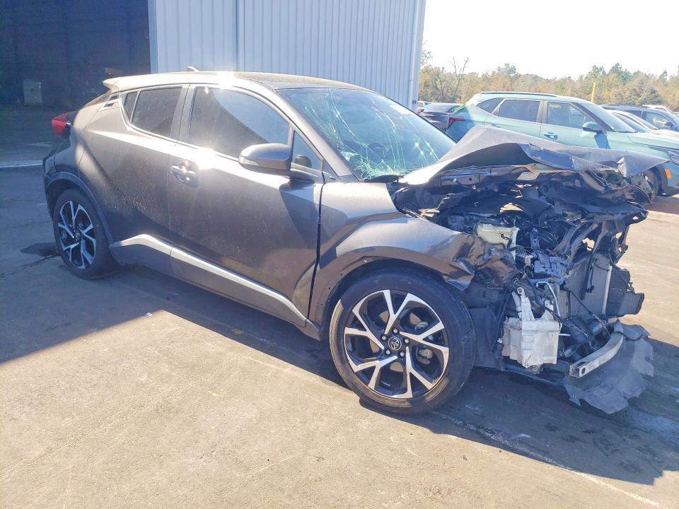 2018 Toyota C-hr xle