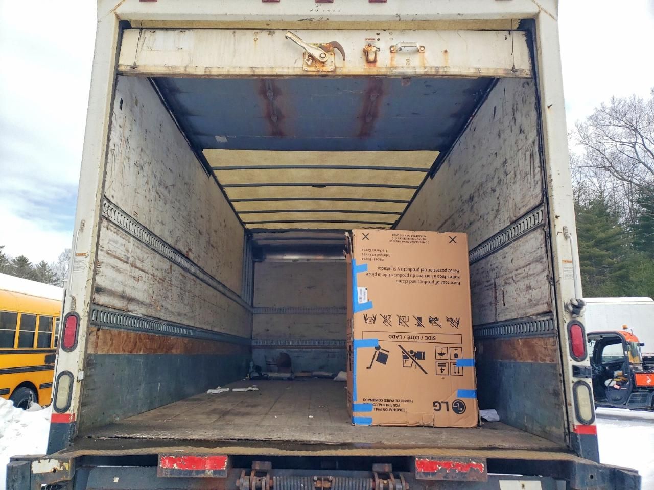 2012 Freightliner Business Class M2 BOX Truck