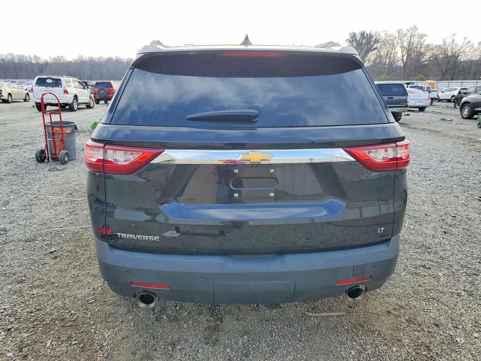 2018 Chevrolet Traverse lt
