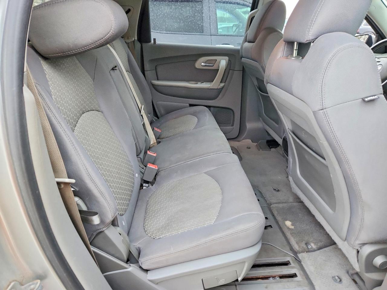 2011 Chevrolet Traverse ls